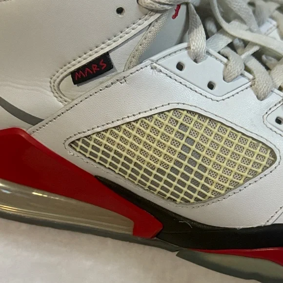 Air Jordan 5 “fire red” (2020) - Mars Blackmon edition